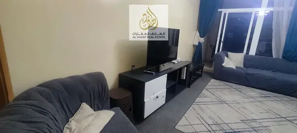 شقة مميزة للإيجار السنوي في أبراج عجمان ون     3 غرف وصالة واسعة مع خزائن مدمجة، مطبخ مغلق، غرفة خادمة، و5 حمامات بتشطيب55,000 درهم سنوياً، أو 65,000