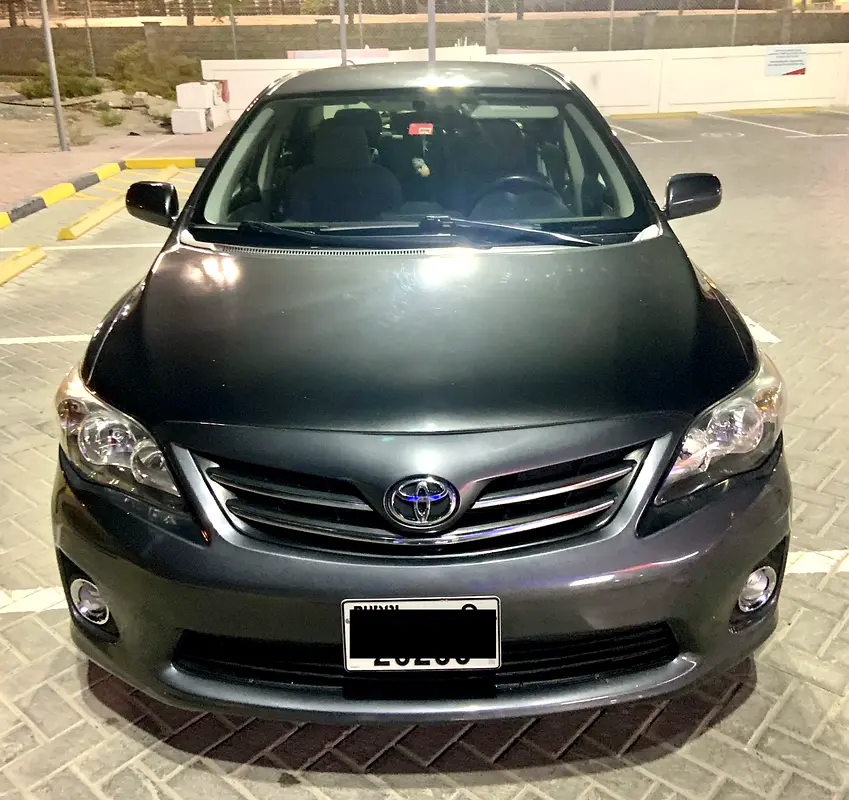 Toyota Corolla 2012 — photo 1 of 7