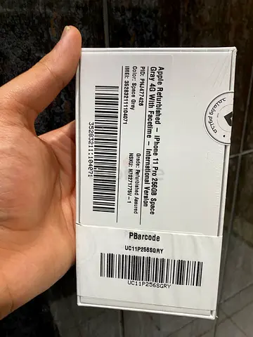 Iphone 11pro 256gb bought refurbished from noon (negotiable)