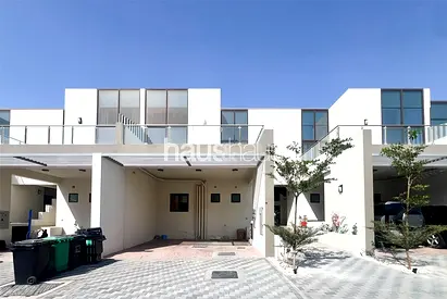4 BR + Maids | Unfurnished | Vacant