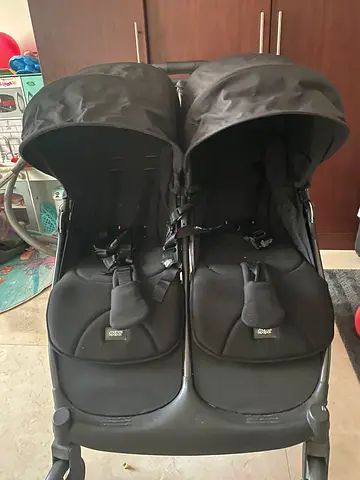 Twin double stroller - good condition, comfortable seats