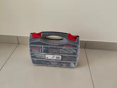 Screw box / organizer