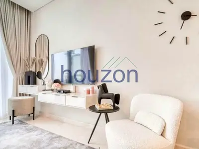 Bright | Fully Furnished | Pool view | Vacant
