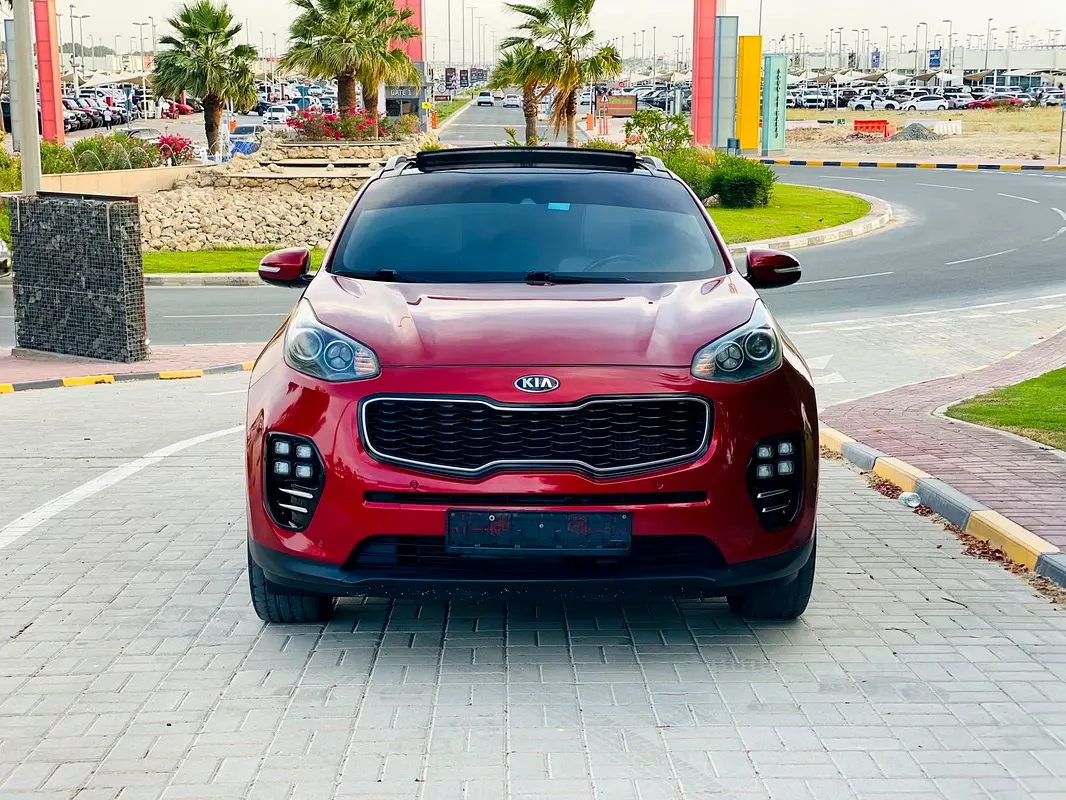 Kia Sportage 2017 — photo 1 of 18