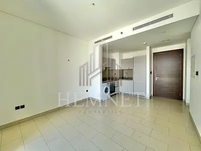 Modern 1BR | Burj Khalifa View | High Floor