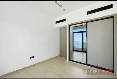 Modern Layout | High Floor | Community View