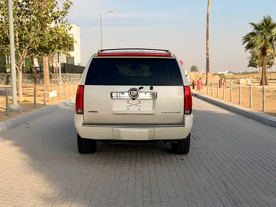 2013 Cadillac ESCALADE — миниатюра 7