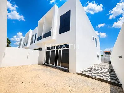 Brand new modern villa | Ready to move | Premium