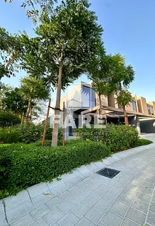 Spacious 3BD/ MiddleTownhouse /kaya /freehold