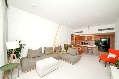 Fully Upgraded I Fully Furnished I Park View