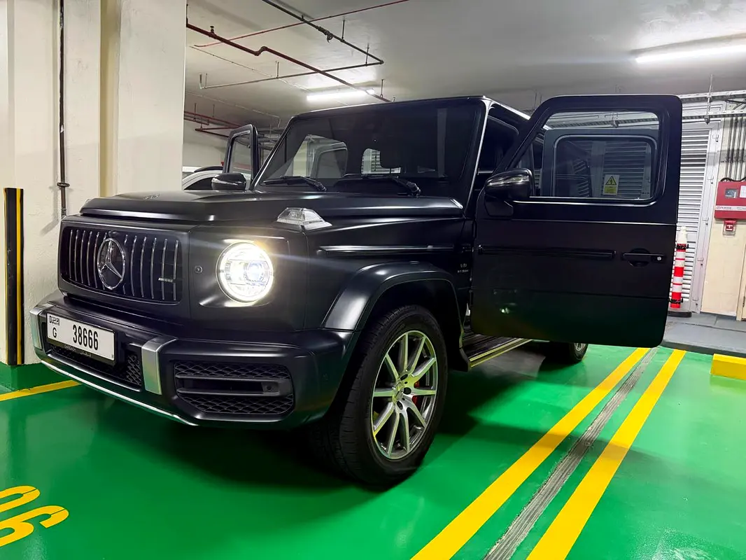 Mercedes-Benz G-Class 2019 — photo 1 of 11