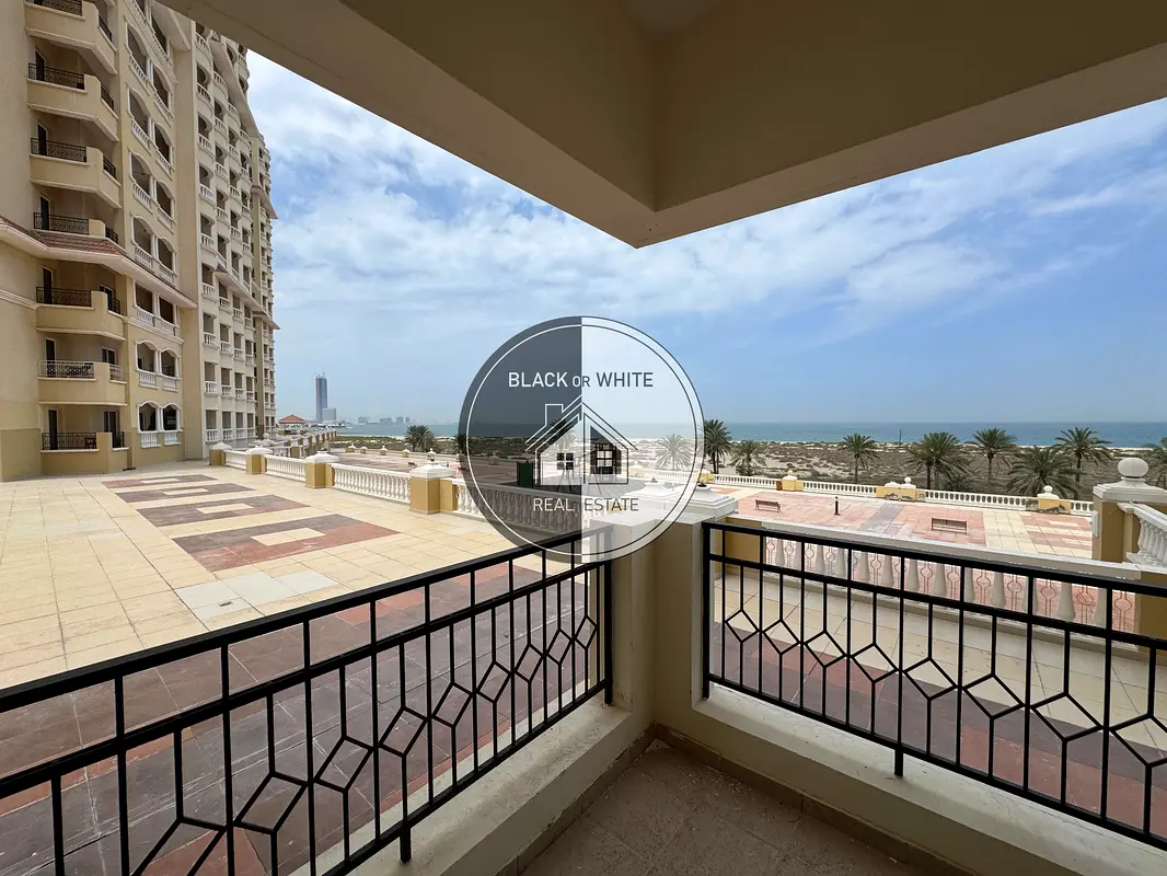 Upgraded 2BR | Direct Sea View | RB4