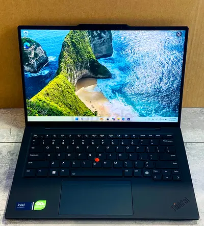 X1 carbon ultra 7, 64 GB ram, 512 SSD, with touch screen, under Lenovo warranty, flawless condition