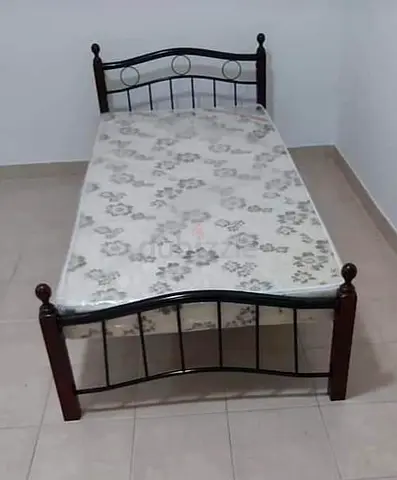 Single metal  wood bed frame with mattress