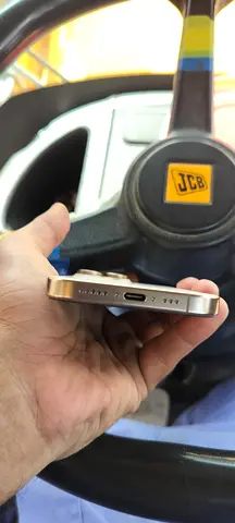 iPhone (dizat titenim) - good working condition
