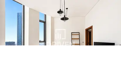 Access to Dubai Mall | Prime Location | Ideal Apt