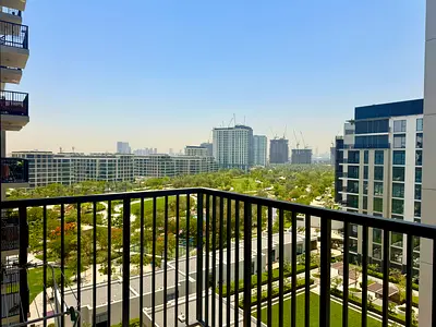 VACANT ON TRANSFER I PERFECT CONDITION I PARK VIEW