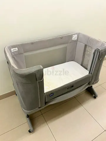 Chicco Next2Me forever  Co-Sleeper Bassinet - Grey, Good Condition