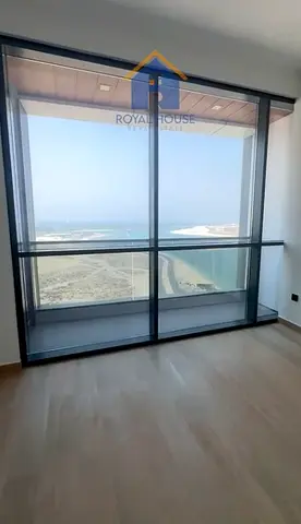 For sale: One bedroom and living room in La Plage Tower, open side view