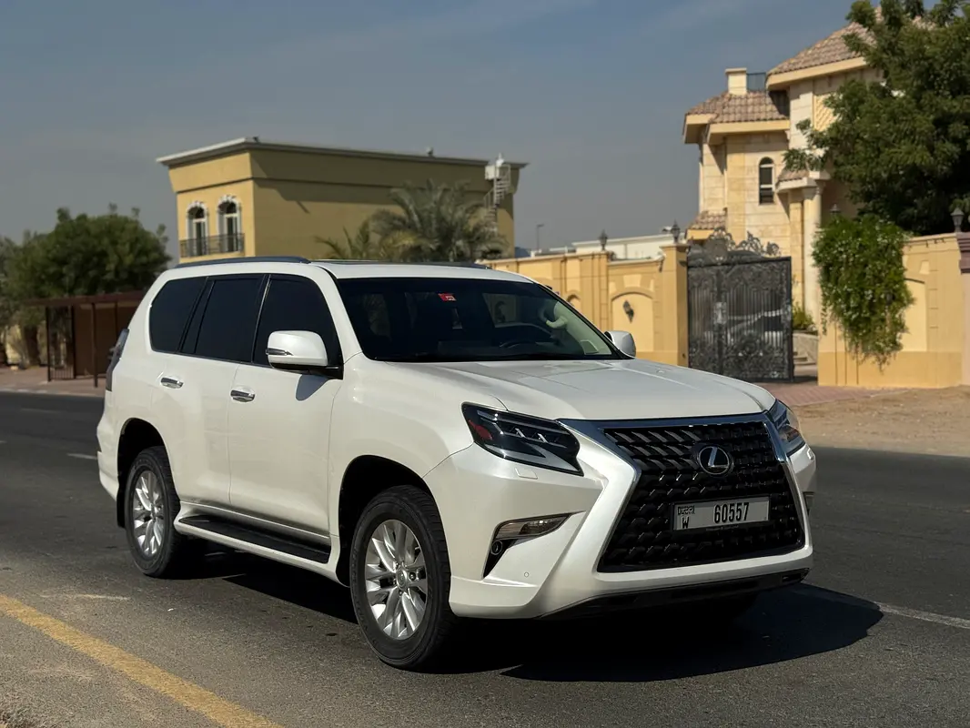 Lexus GX-Series 2023 — photo 1 of 13