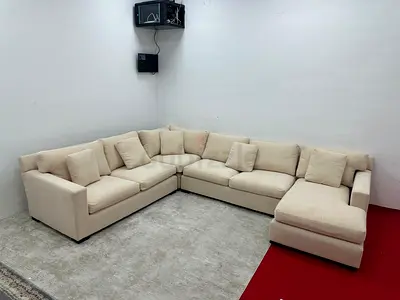 Perfect condition cratebarrel Ushape sofa