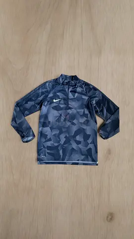NIKE Shield Grey Windcheater Jacket kid size Pullover 1/4 Zip Casual Outdoor