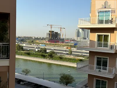 Flexible Cheques - Prime Location -Ready 2 Move - Lake Views - High Floor - Vibrant & Spacious