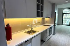 Brand New | Middle Floor | Fitted Kitchen