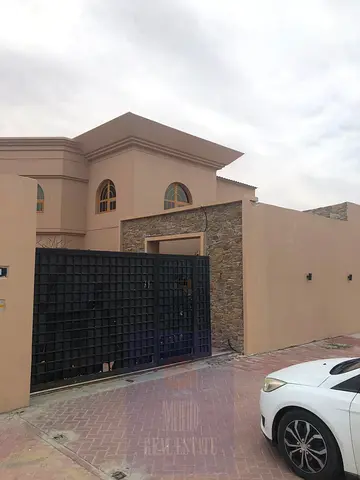 فيلا تجارية | الصفا 2 | إطلالات متعددة على الفناء