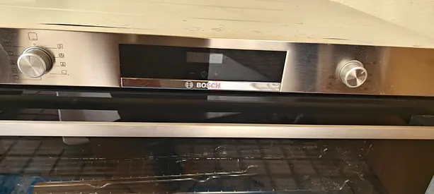 BRAND NEW / UNUSED Bosch Series 4 Built-in Oven (90cm) – Model VBC554FS0