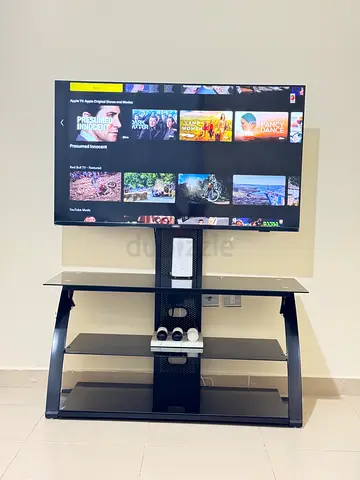 42-55 inch Flat Panel TV on Stand with Glass Shelves - Good Condition