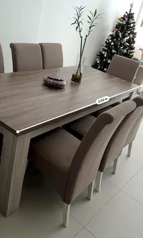 Dining Table with 8 Chairs - Good Condition
