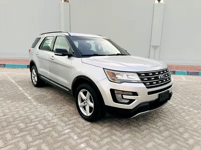 Ford Explorer XLT 2017 GCC Specs full service in agency - Well Maintained SUV