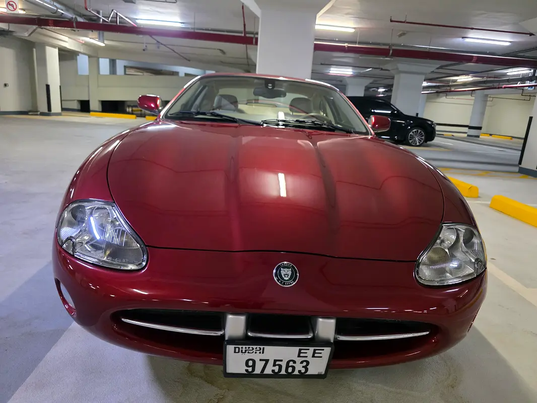 Jaguar XK8 2004 — photo 1 of 20