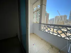 Free parking, swimming pool, gym, and free contract attestation included. One bedroom and living roo