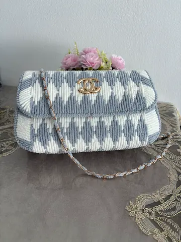 Women’s handbag
