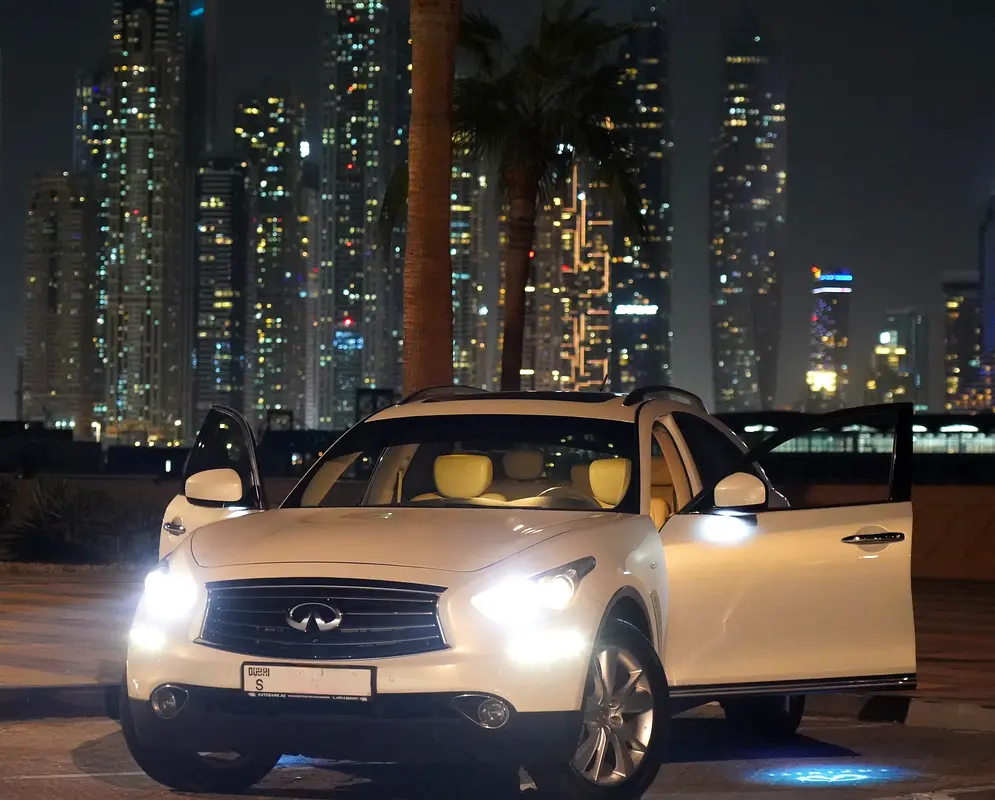 Infiniti FX45/FX35 2012 — photo 1 of 13