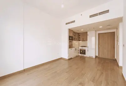 Ready to Move | High Floor | Multiple Cheques