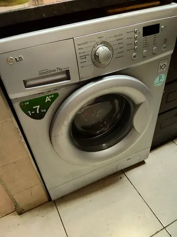 LG washing machine 7kg
