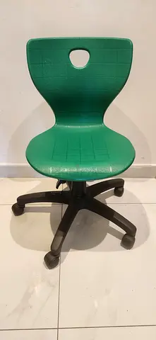 Adjustable Height Chair with Wheels