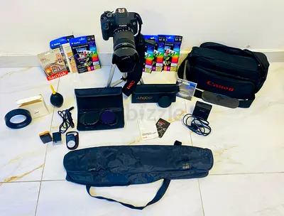 Camera Canon 700D 18-135mm with full Accessories