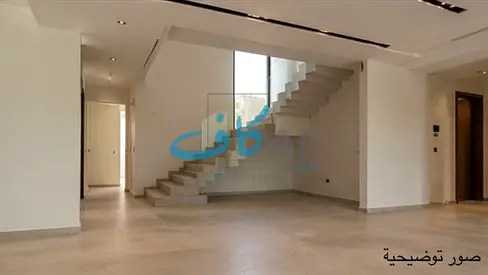 فيلا سوبر ديلوكس طابقين للبيع في الرمثا | منزل عائلي مجدد بالكامل على شارع قار مميز