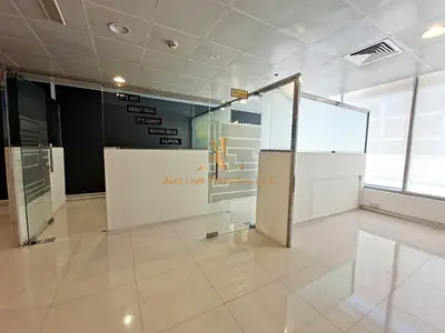 Sheikh Zayed RD: Dewa Free| Close to Metro Station