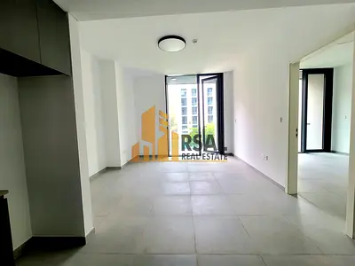 Luxurious Style 1BR | Pool view | Amenities & Parking Free