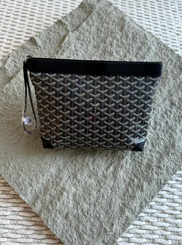 Goyard conti pouch in black