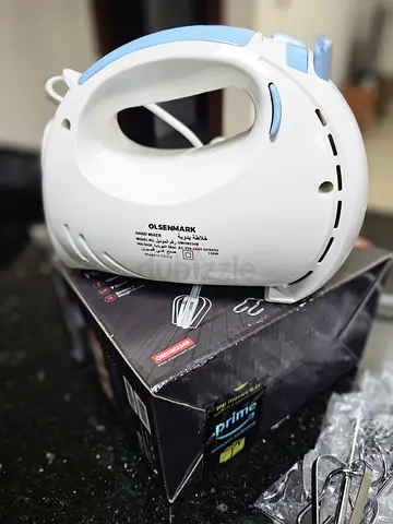 Handheld Electric Mixer with Beaters - Never Used