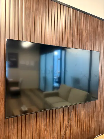 55-inch LED LCD TV - Good working condition