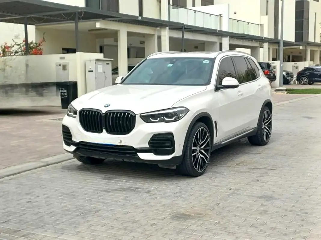 BMW X5 2023 — photo 1 of 11