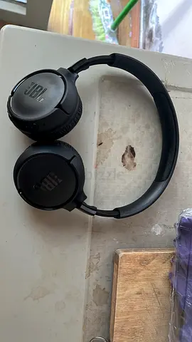 JBL Wireless On-Ear Bluetooth Headphones - Good Condition