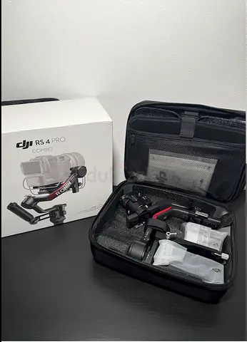 URGENT SALE - DJI RS4 Pro Combo  FeelWorld F5 Pro Monitor